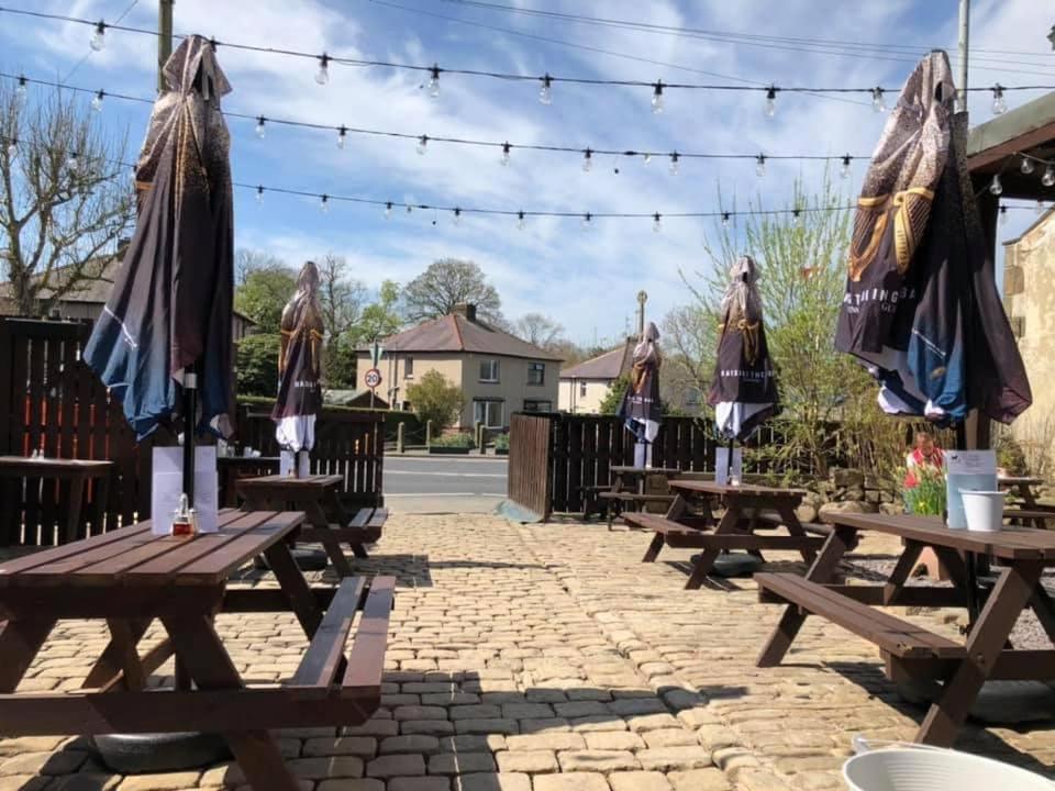 The Hare & Hounds Inn Foulridge Exteriér fotografie